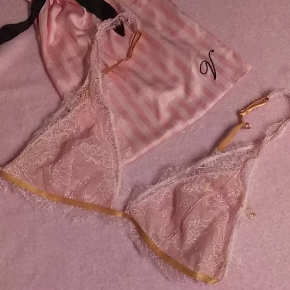 Victoria Secret Bundle (shorts sold ) - Picture 4 of 7